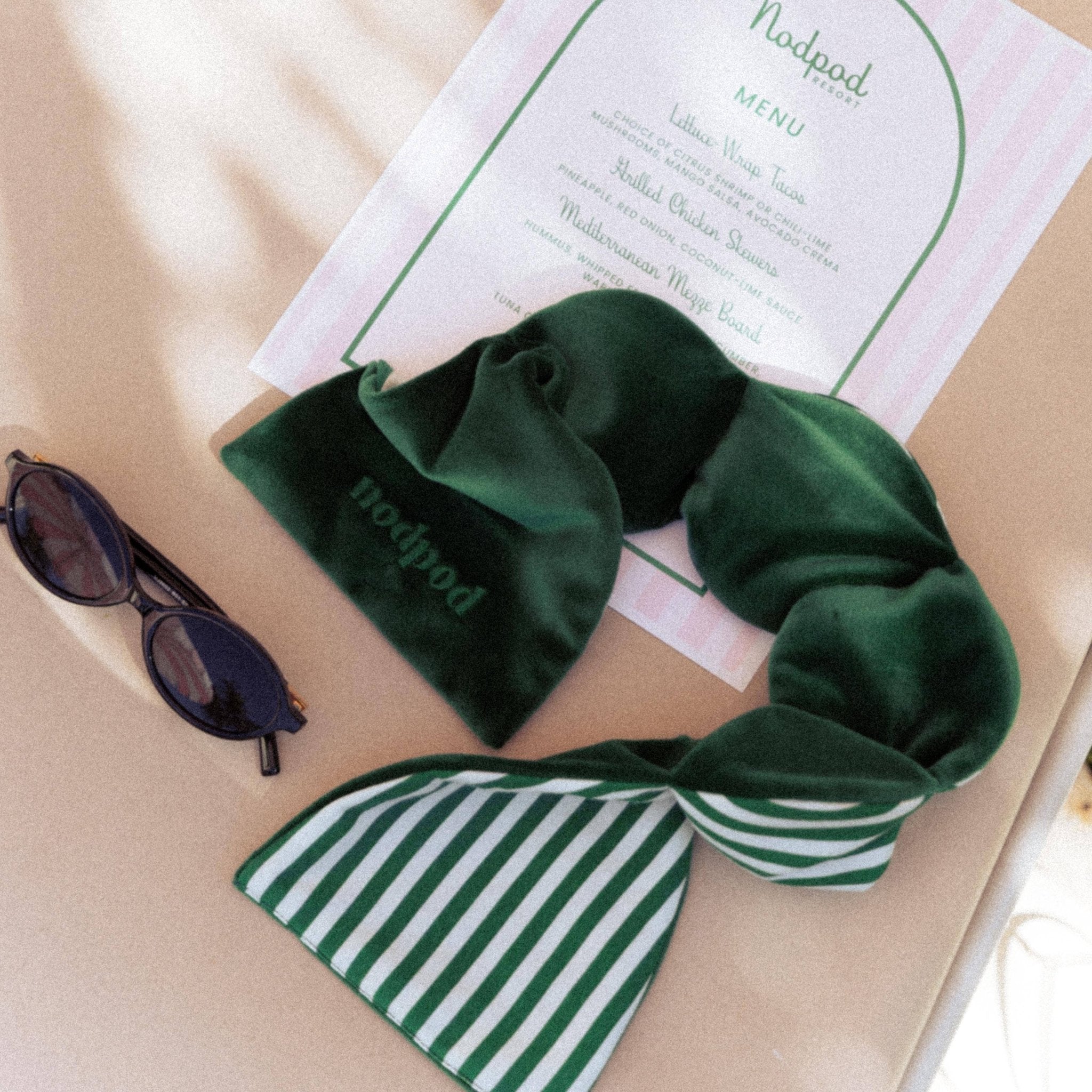 [nodpod] Green Cabana Weighted Eye Sleep Mask - The Pink Pineapple 850