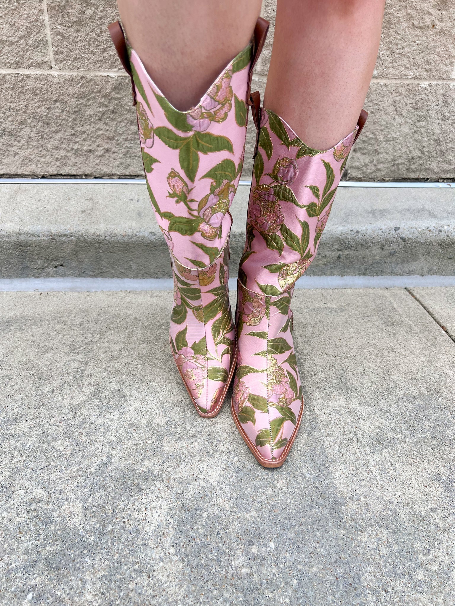 [Oasis Society] Tesha Rose Garden Western Boots - The Pink Pineapple 850
