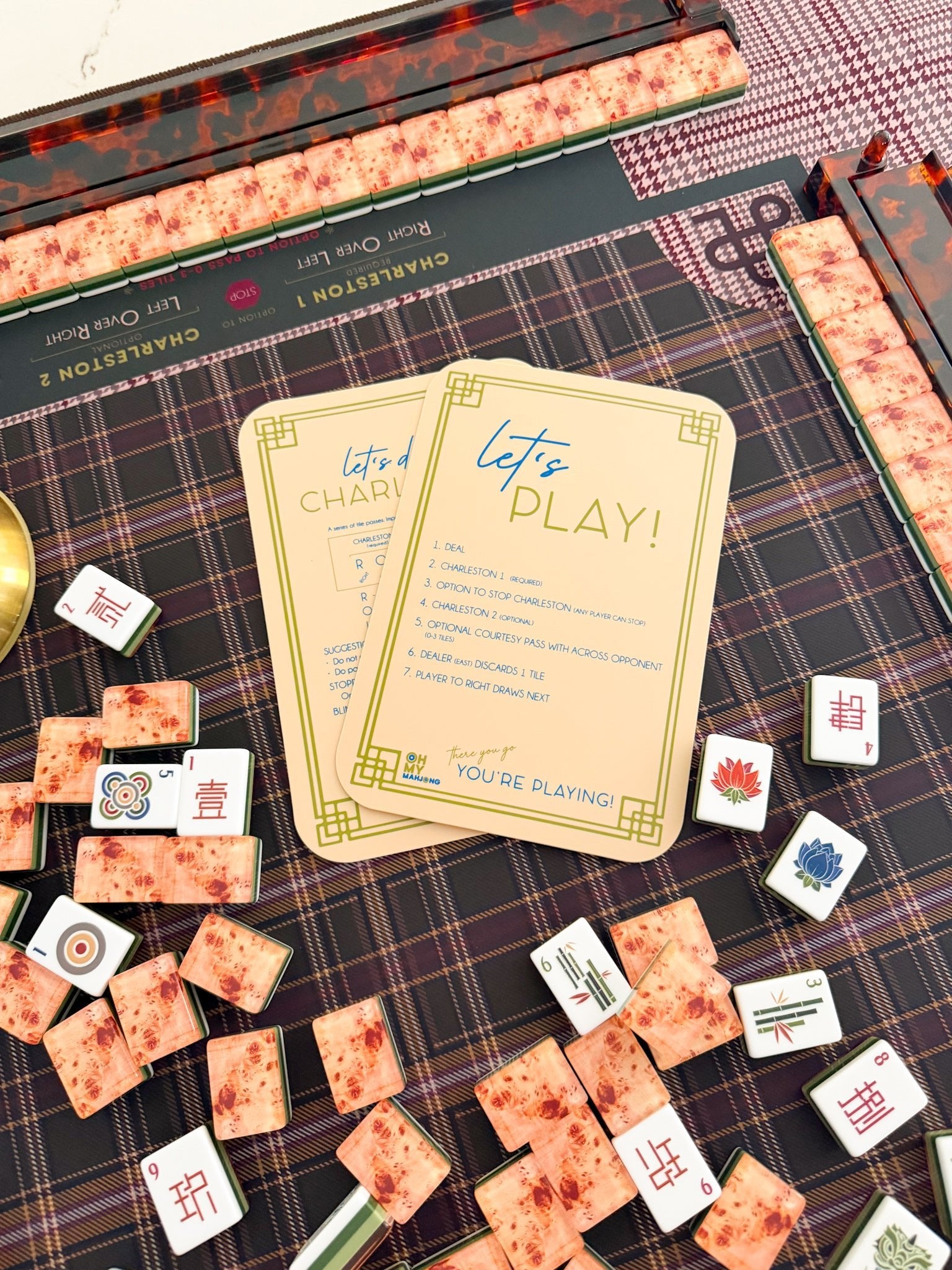 [Oh My Mahjong] Tan Mahjong Shuffler - The Pink Pineapple 850