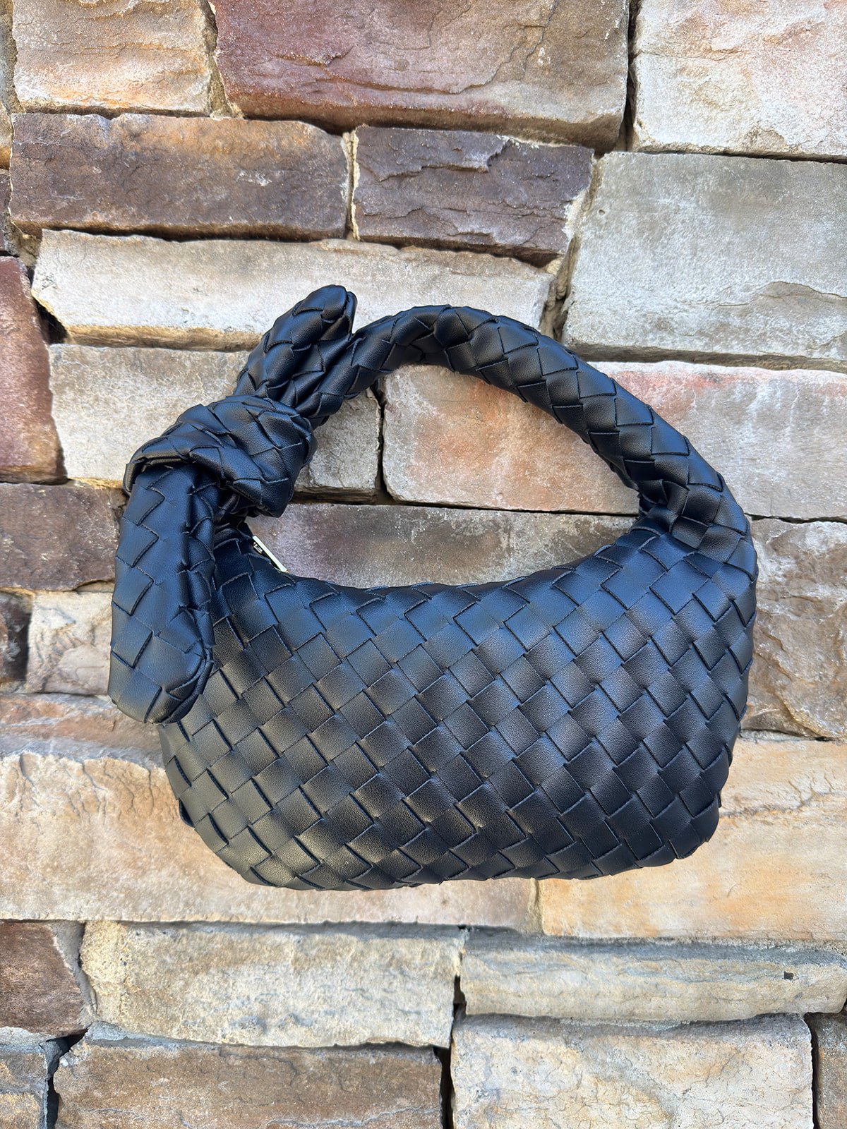 Onyx Knot Woven Clutch - The Pink Pineapple 850