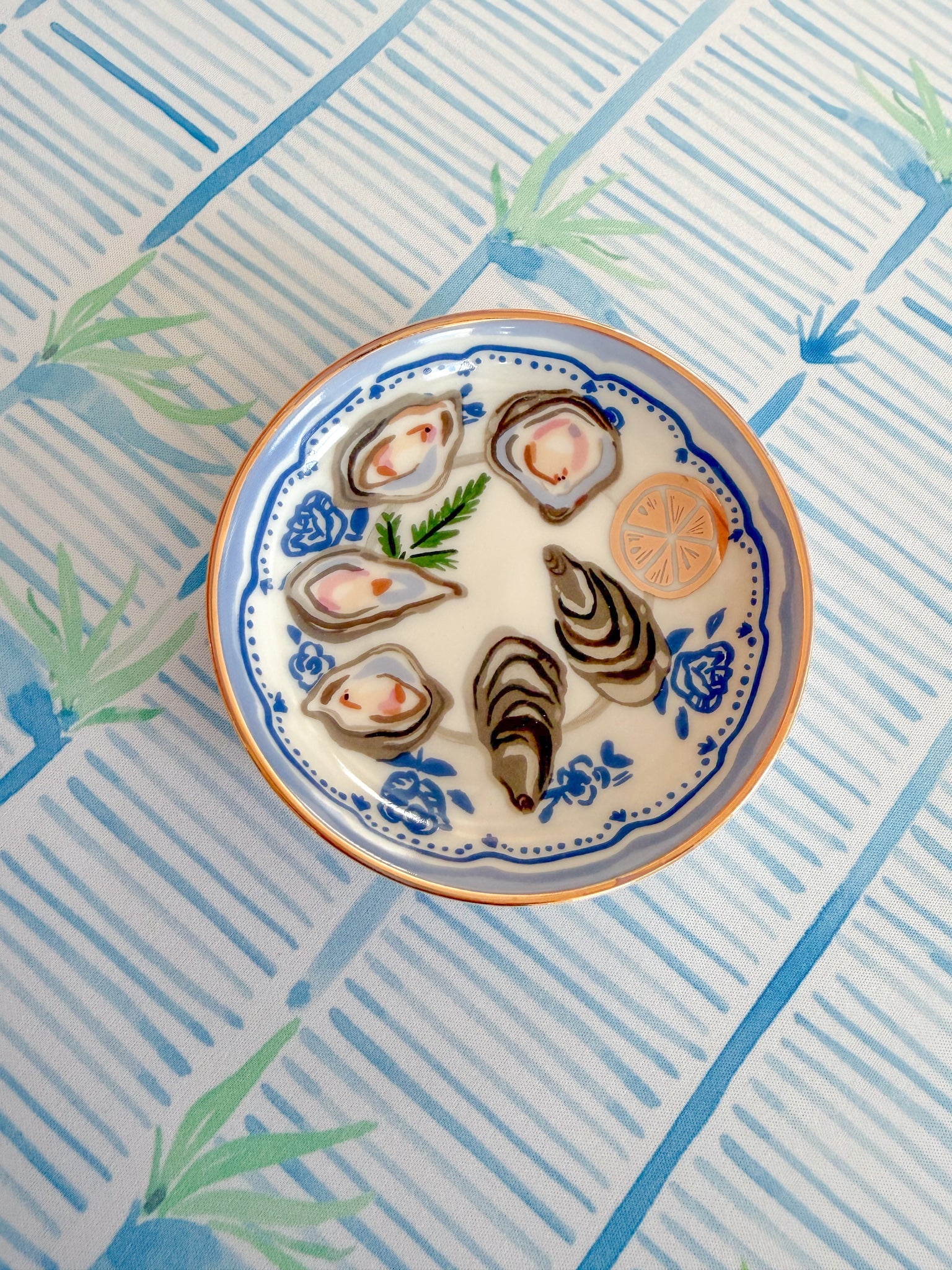 Oyster Treasure Dice Catchall - The Pink Pineapple 850