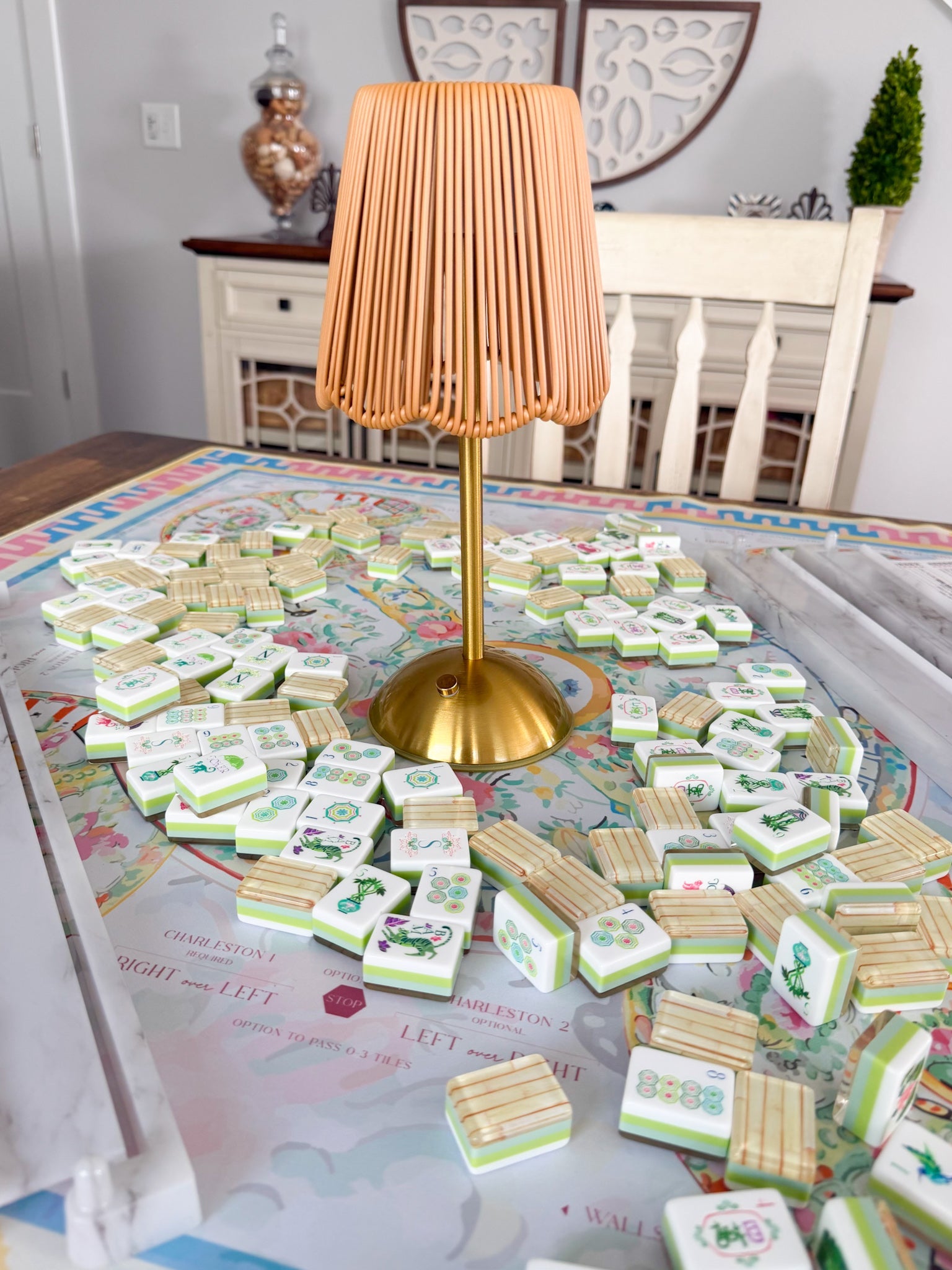 Palm Breeze Scalloped Rechargeable Table Lamp - The Pink Pineapple 850