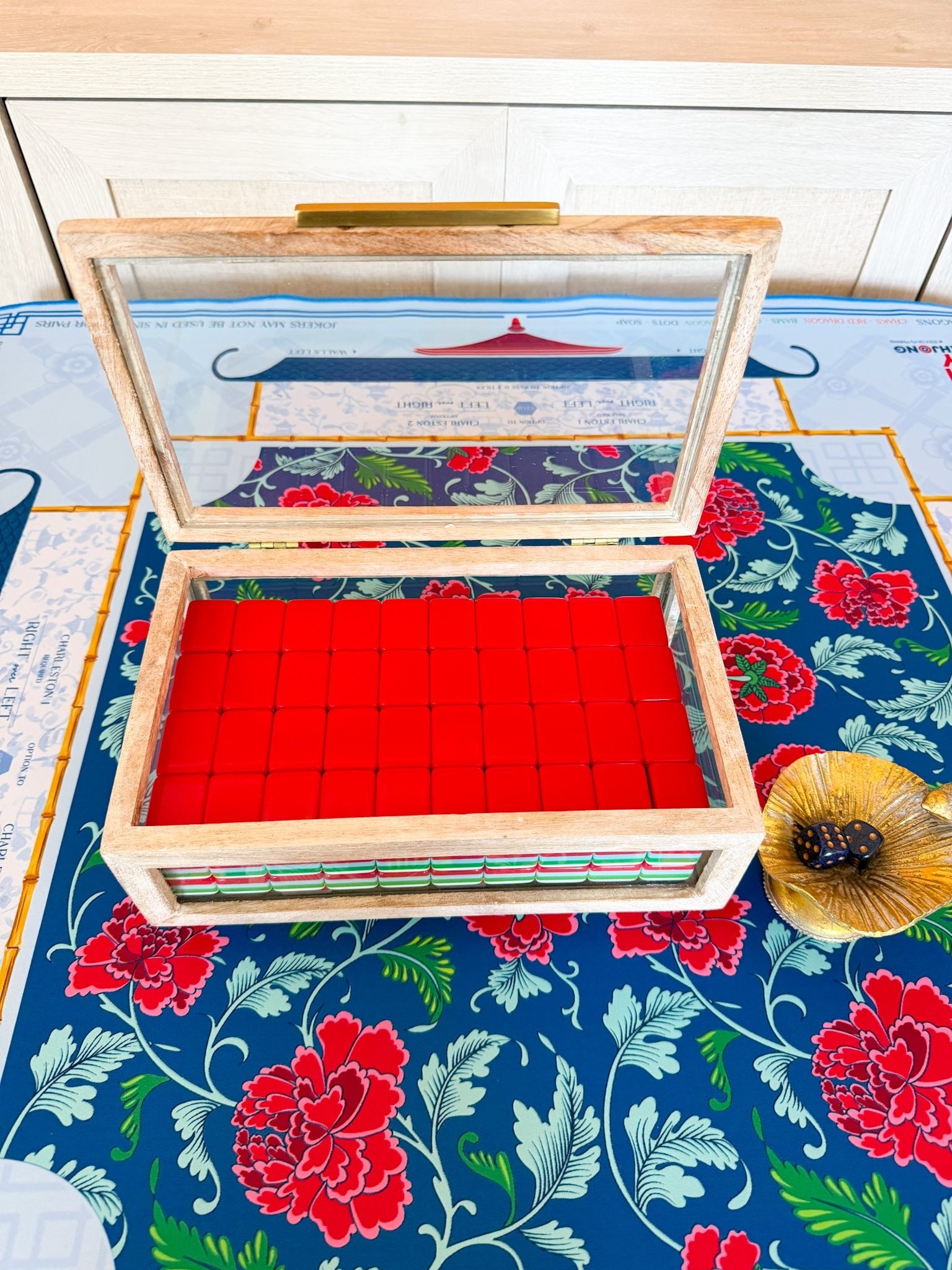 Palm House Mahjong Storage Case - The Pink Pineapple 850