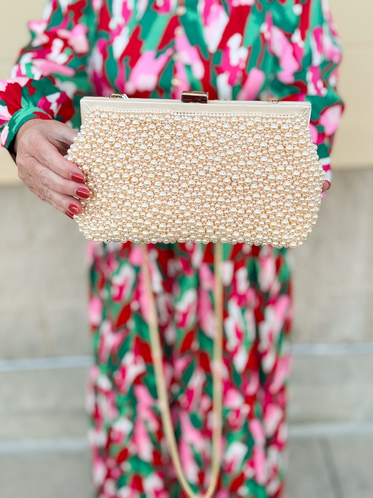 Pearl Glow Beaded Clutch - The Pink Pineapple 850