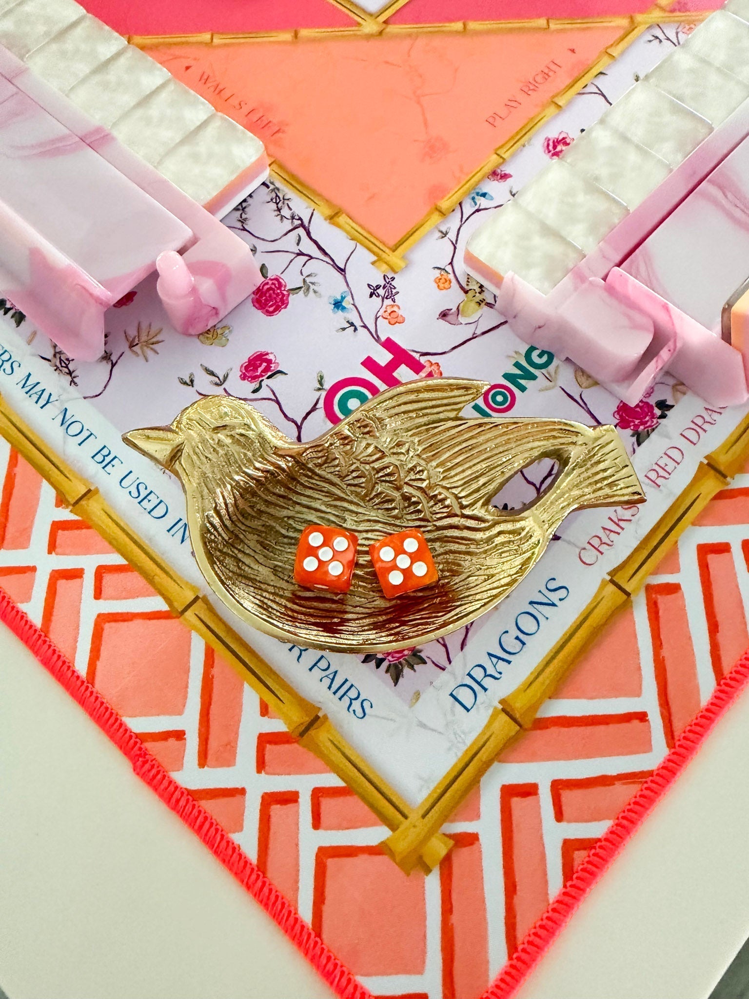 Pearlescent Goldie Songbird Tablescape Bundle - The Pink Pineapple 850