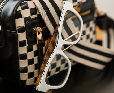 [Peepers] Bernadette Readers in White / Tokyo Tortoise - The Pink Pineapple 850