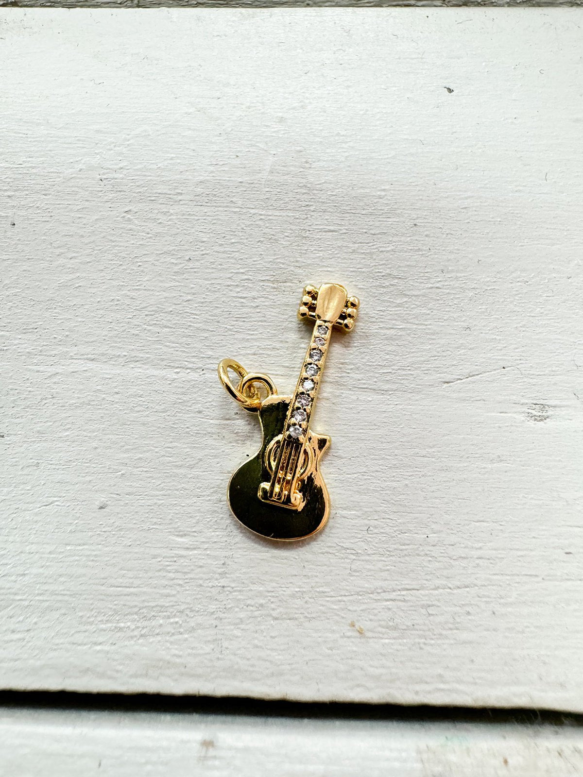 Play Me a Country Song Charm - The Pink Pineapple 850