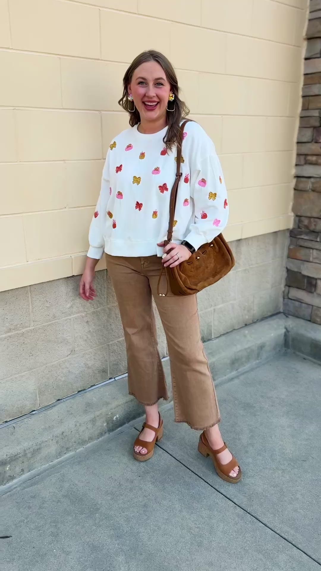 [Mary Square] Millie white sweatshirt with pink and gold bows and pumpkin patches