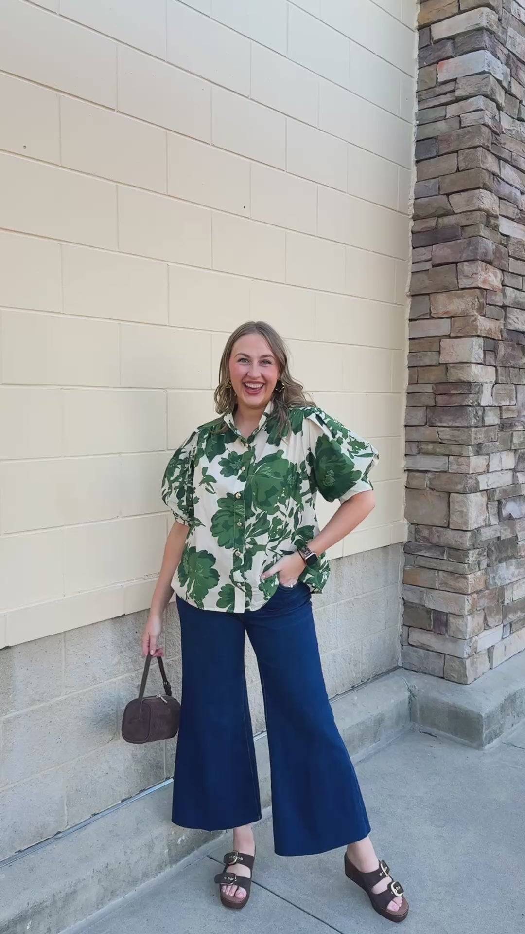  [Entro] Forest Floral Blouse featuring a cream background and dark green floral pattern.