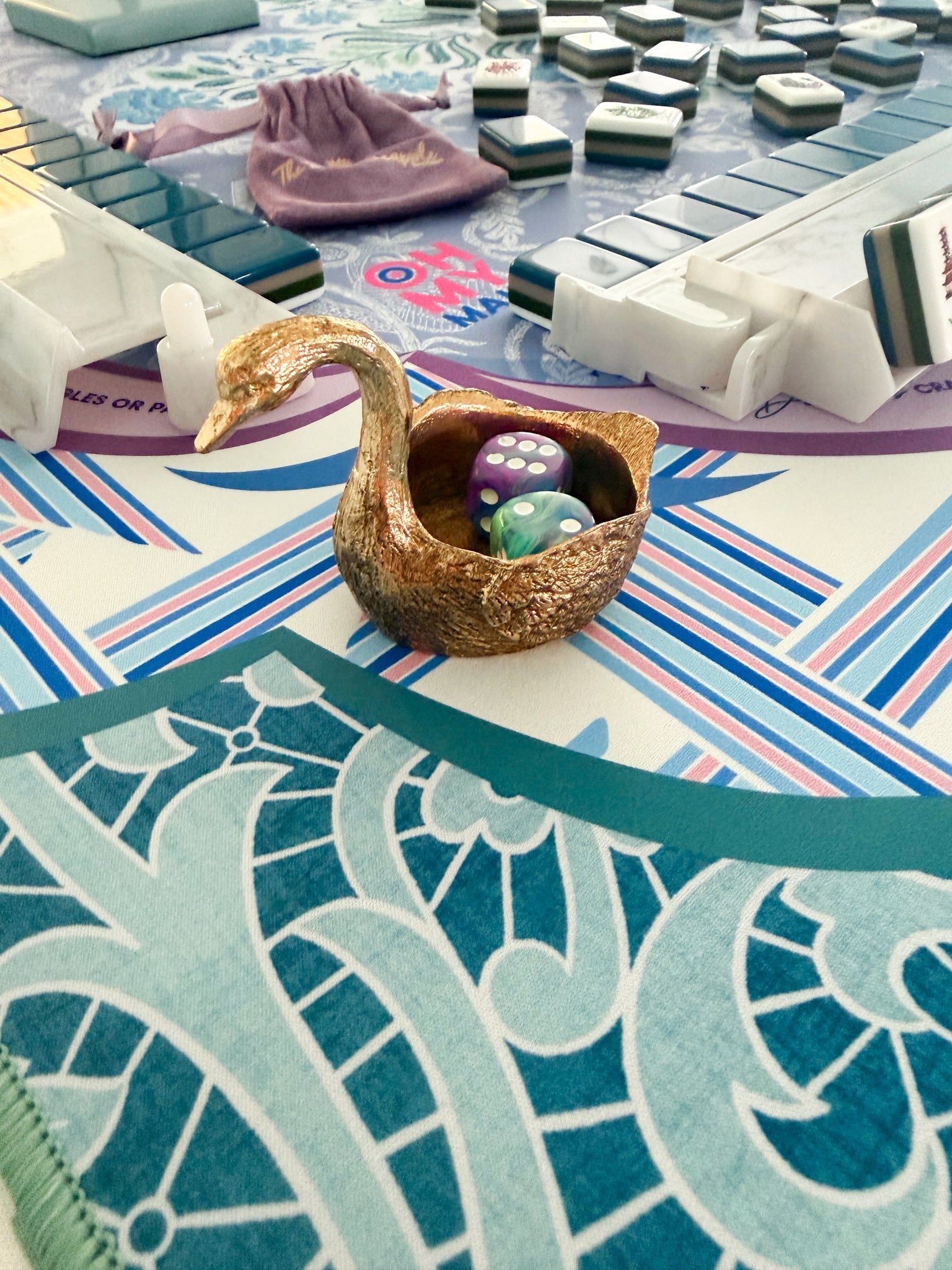 Regal Swan Mahjong Dice Dish - The Pink Pineapple 850