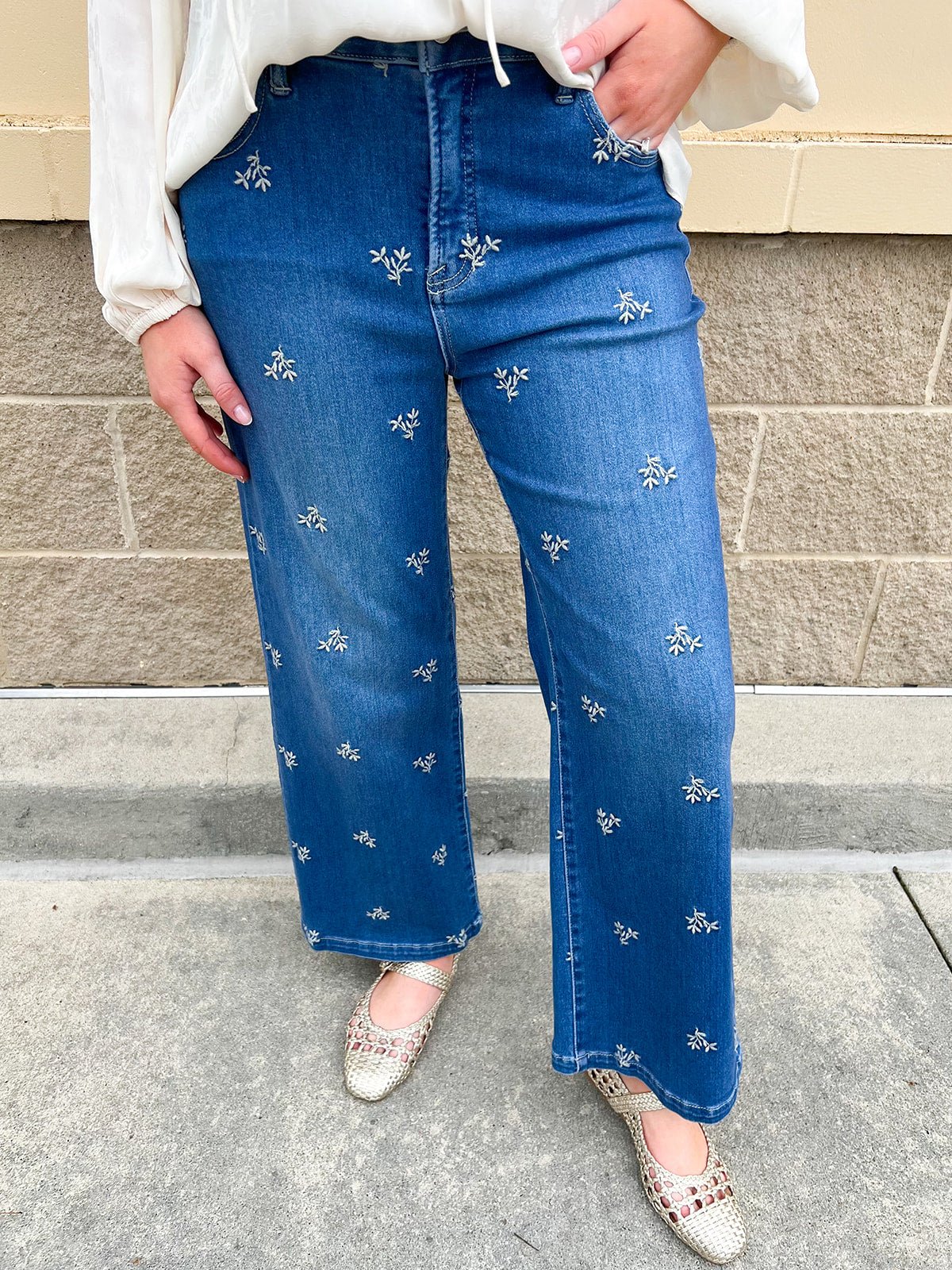 [Risen] Meadowline Crop Wide Leg Jeans - The Pink Pineapple 850