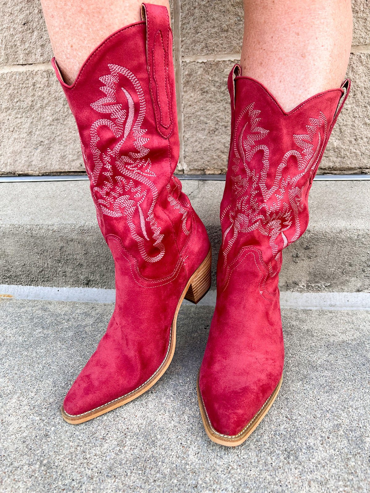 Rosé Canyon Suede Western Boot in Dusty Raspberry - The Pink Pineapple 850