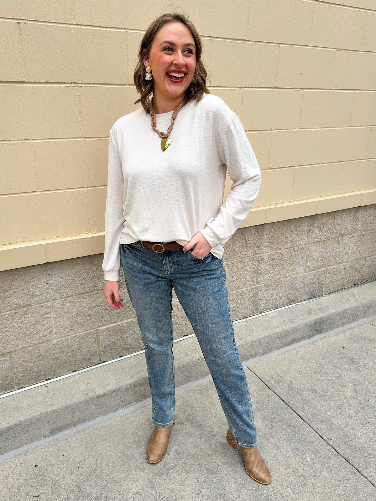 Sandswept Cinch Sleeve Tee - The Pink Pineapple 850