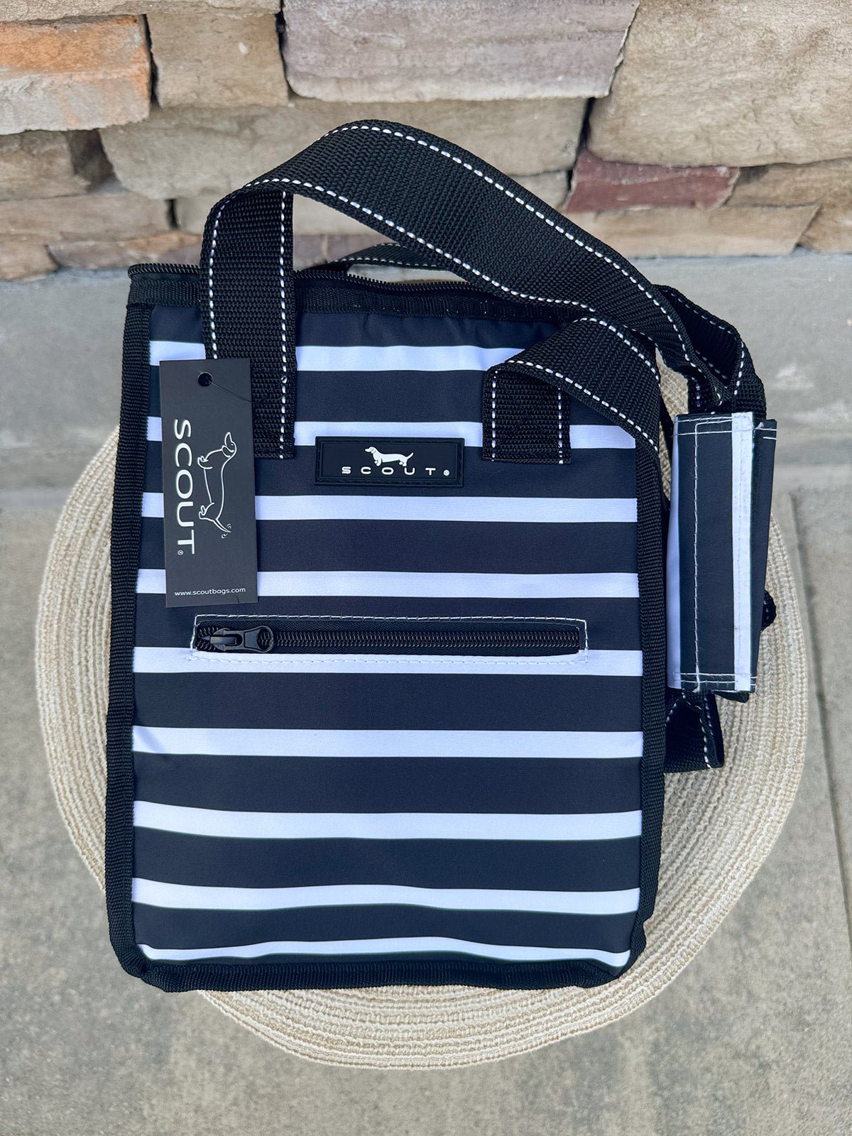 [Scout] Pleasure Chest Cooler in Fleetwood Black - The Pink Pineapple 850
