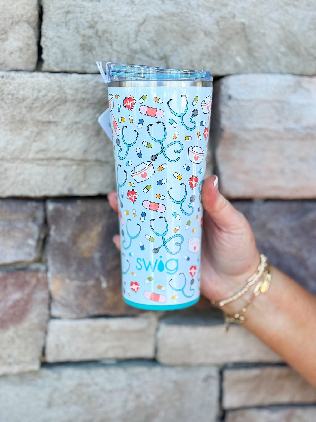Scrub Life Tumbler 22oz - The Pink Pineapple 850