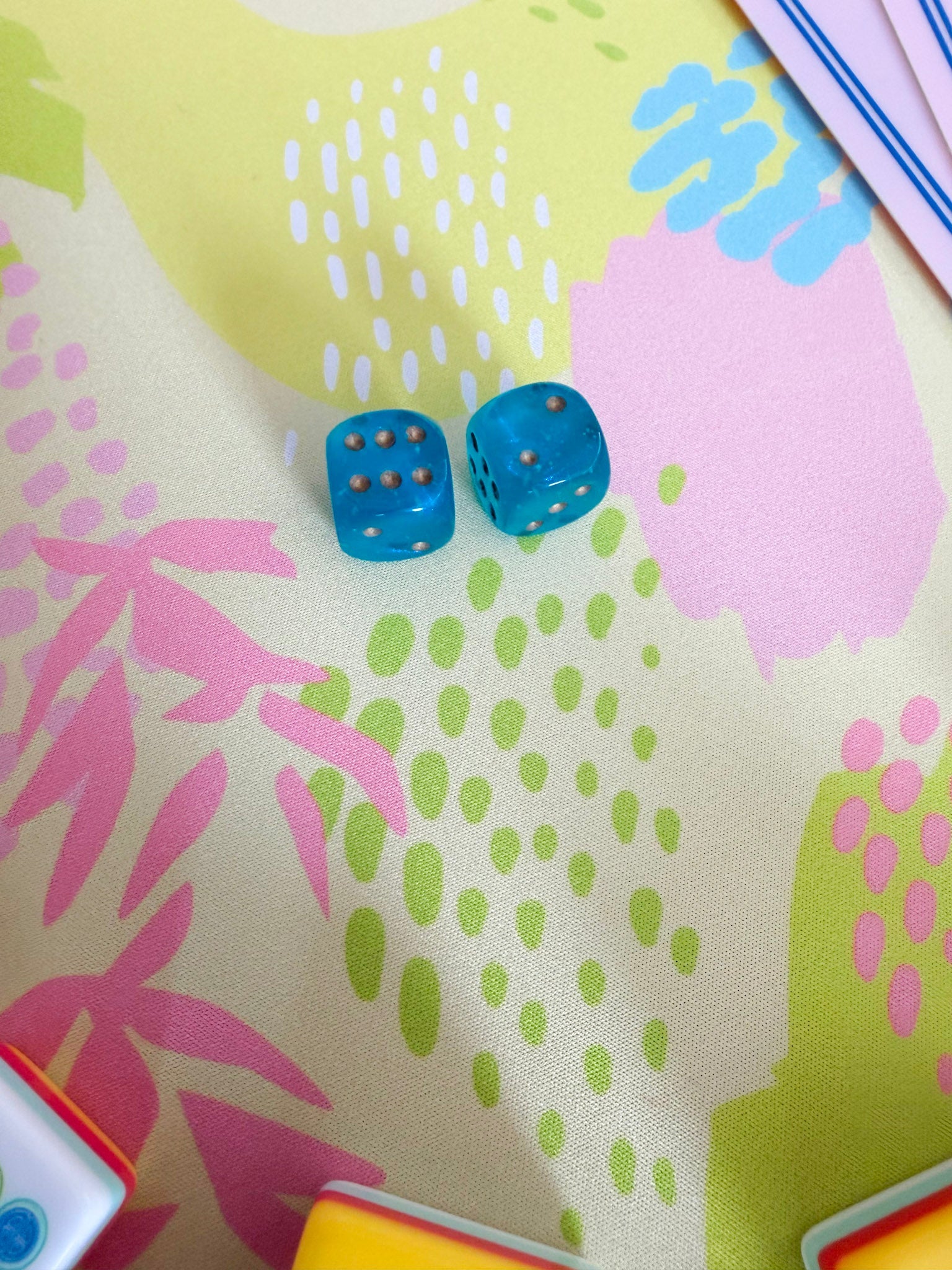 Sea Glass Mahjong Dice - The Pink Pineapple 850