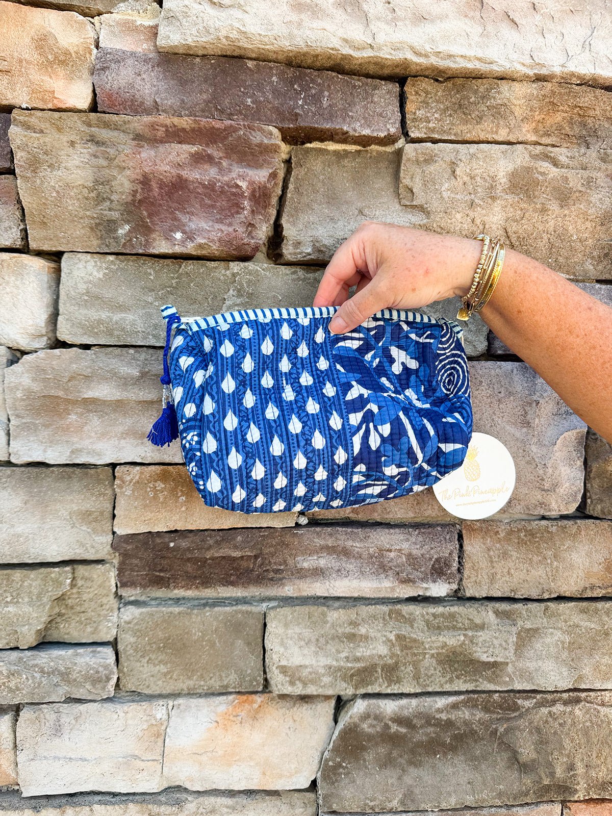 Seaside Stroll Quilted Cosmetic Bag – Small - The Pink Pineapple 850