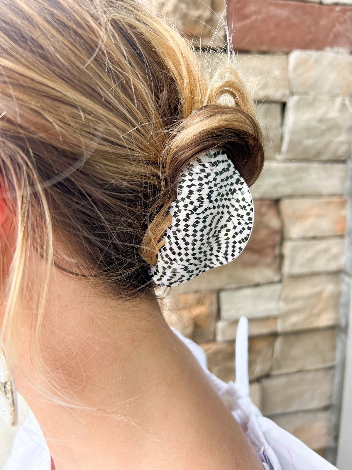 Shiny Oval Hair Claw Clips - The Pink Pineapple 850