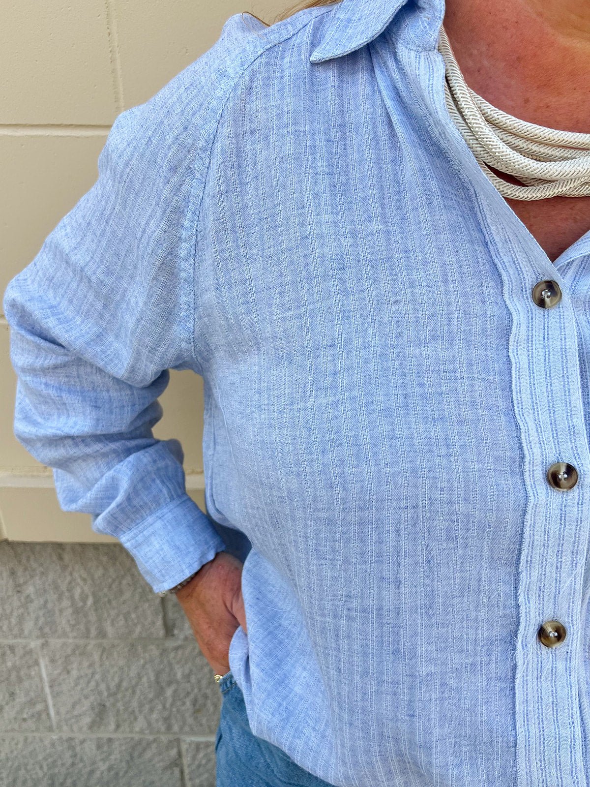 Skyward Linen Button - Up Top - The Pink Pineapple 850