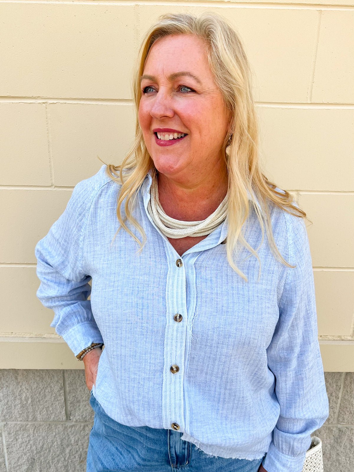 Skyward Linen Button - Up Top - The Pink Pineapple 850