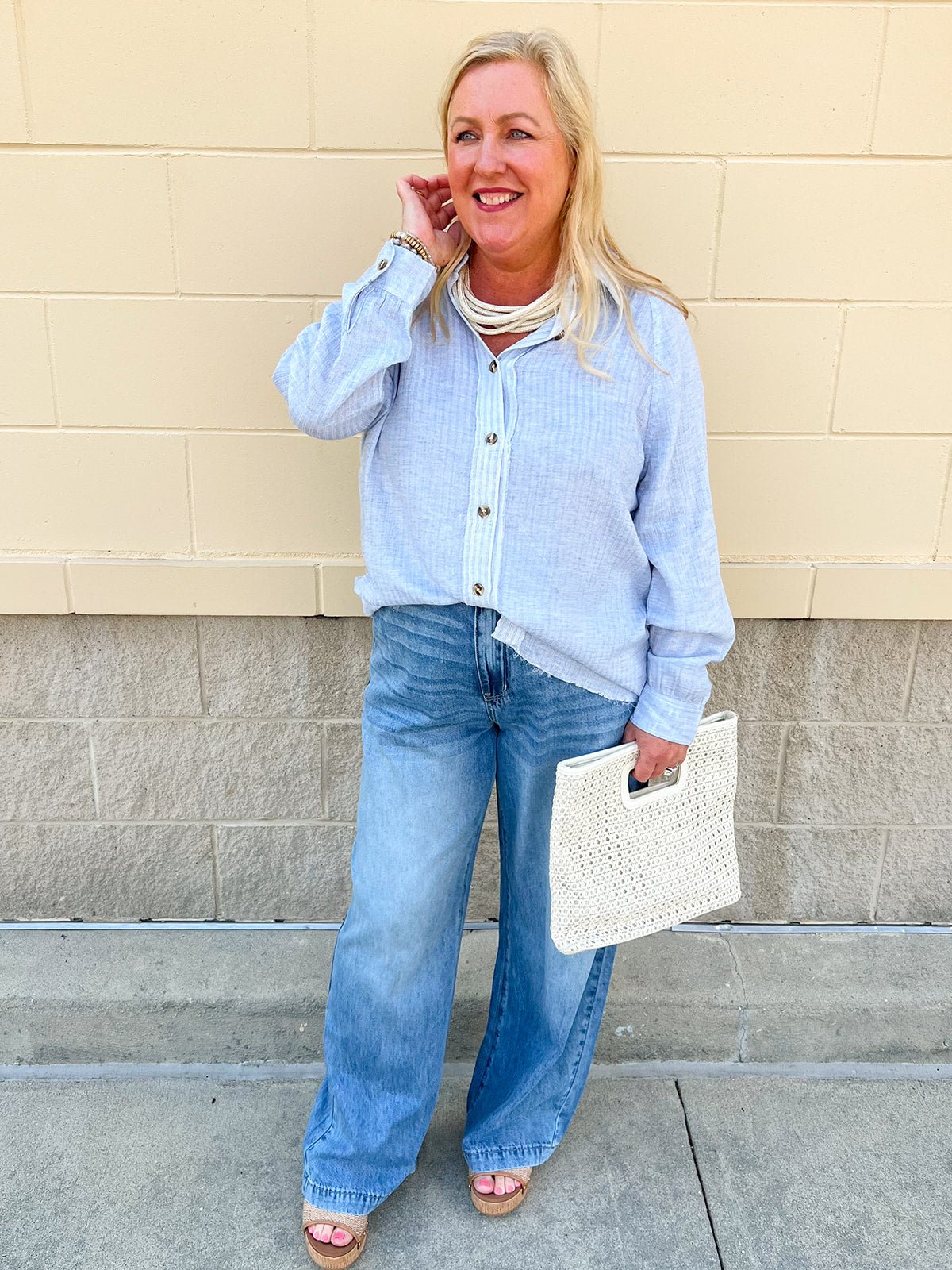 Skyward Linen Button - Up Top - The Pink Pineapple 850