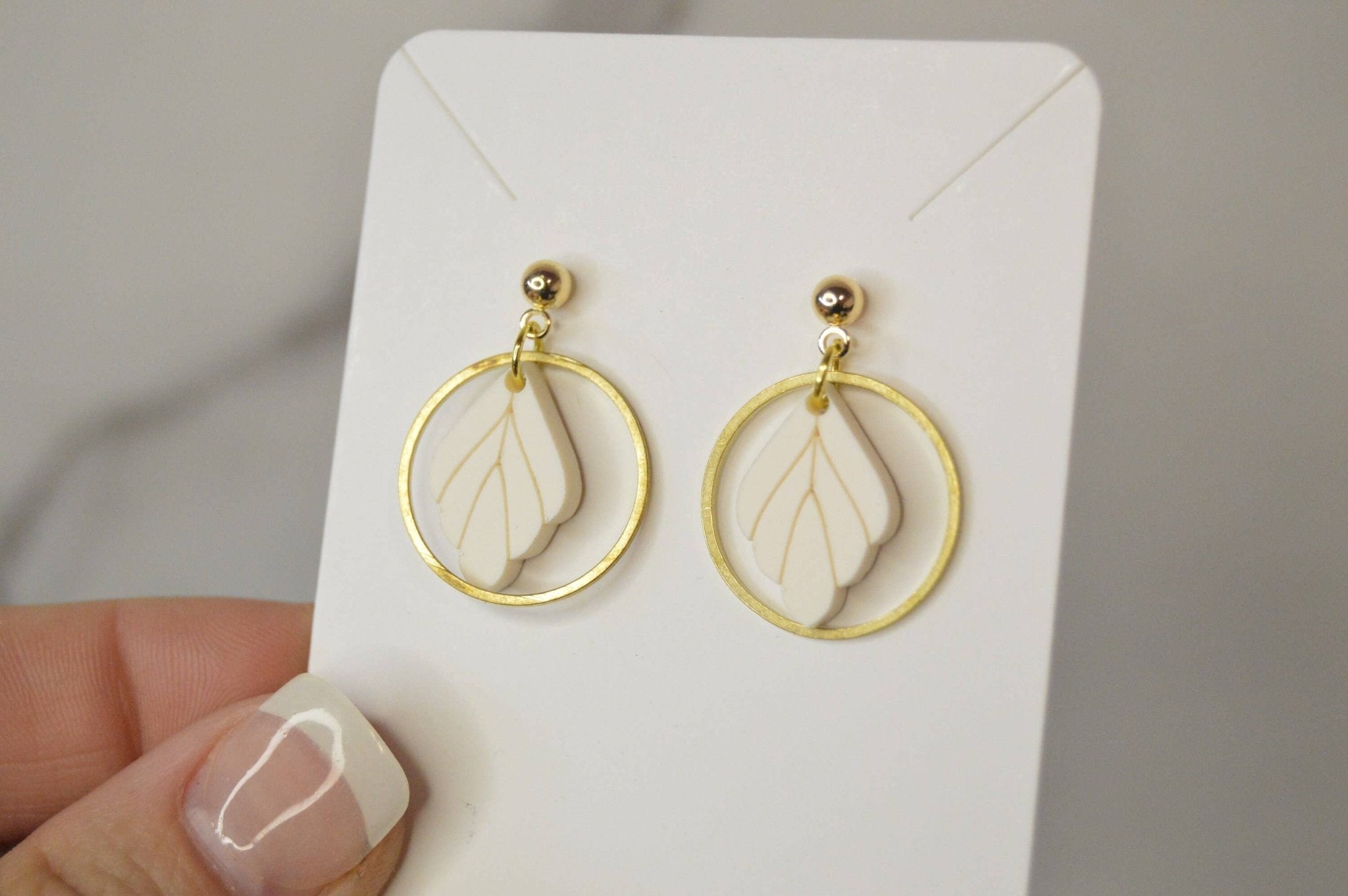 Small Dangle Drop Earrings - The Pink Pineapple 850