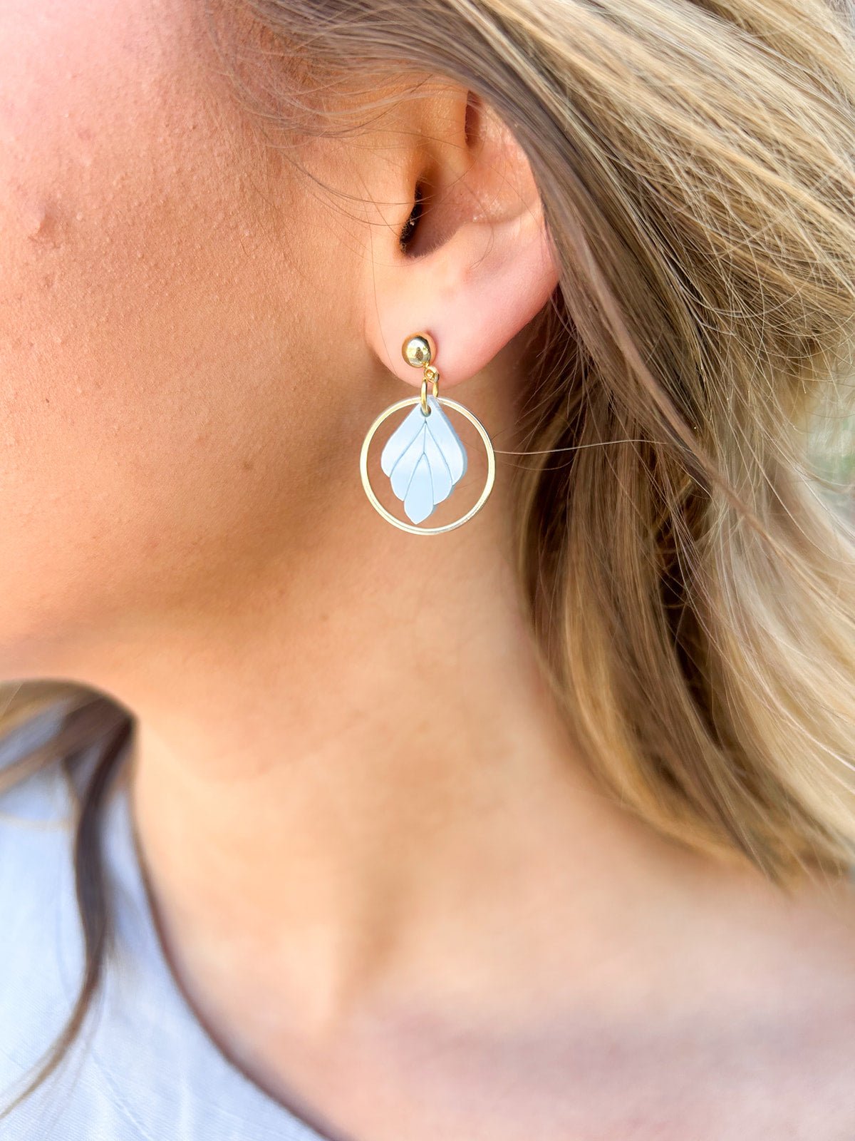 Small Dangle Drop Earrings - The Pink Pineapple 850