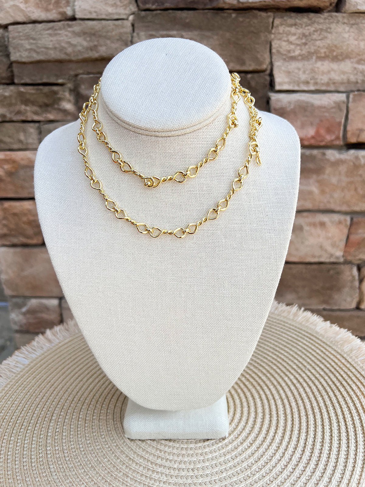 Sorrelli Bright Gold Aztec Necklace - The Pink Pineapple 850