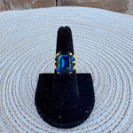 [Sorrelli] Brynn Cocktail Ring - Montana Blue | Bright Gold-Tone - The Pink Pineapple 850