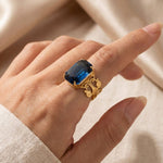 [Sorrelli] Brynn Cocktail Ring - Montana Blue | Bright Gold-Tone - The Pink Pineapple 850