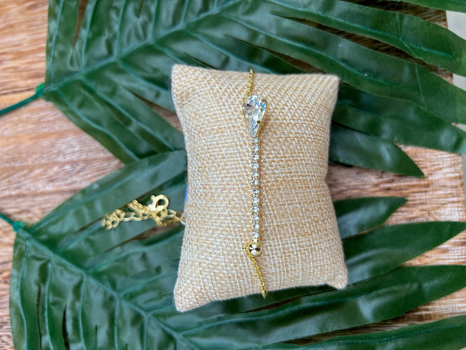 Sorrelli Dianna Pendant Necklace - The Pink Pineapple 850