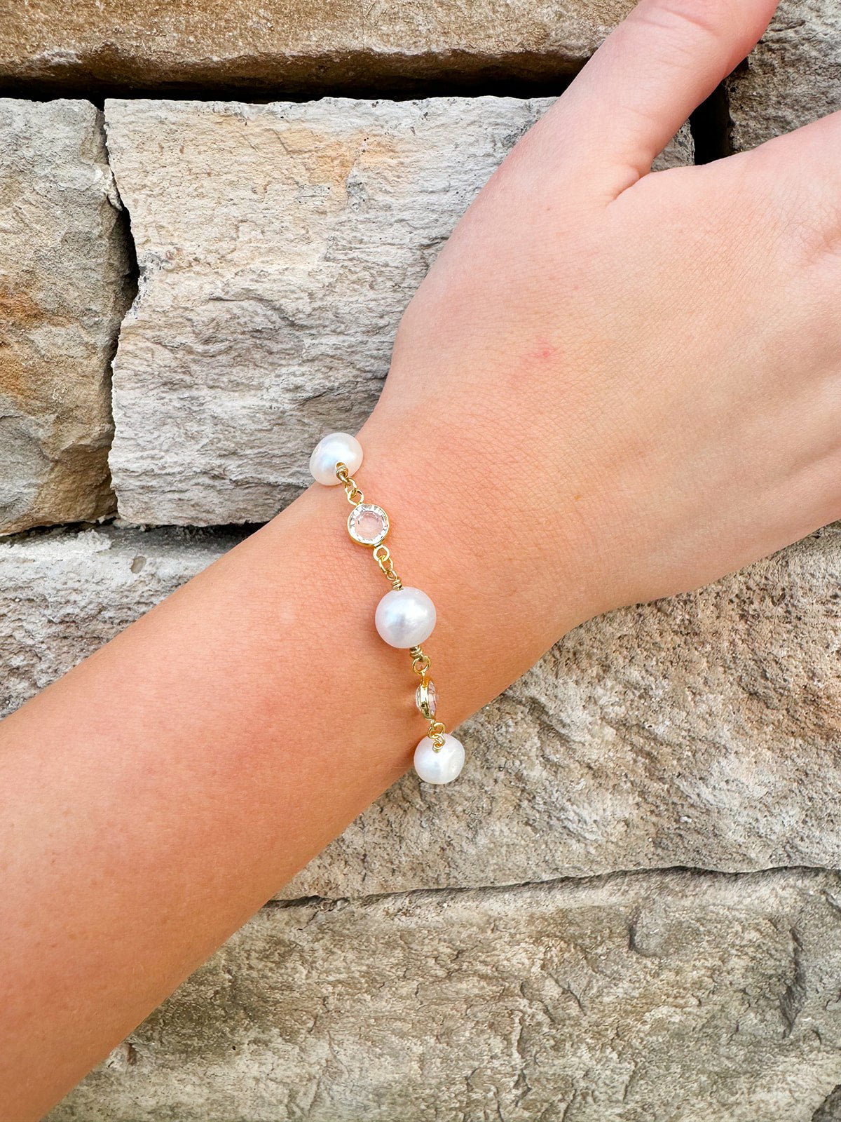 [Sorrelli] Geneva Tennis Bracelet in Modern Pearl - The Pink Pineapple 850