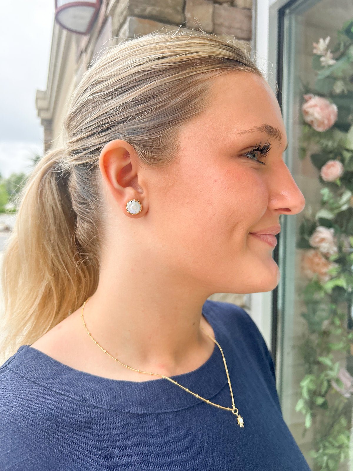 Sorrelli Isabella Stud Earrings - Polished Pearl - The Pink Pineapple 850