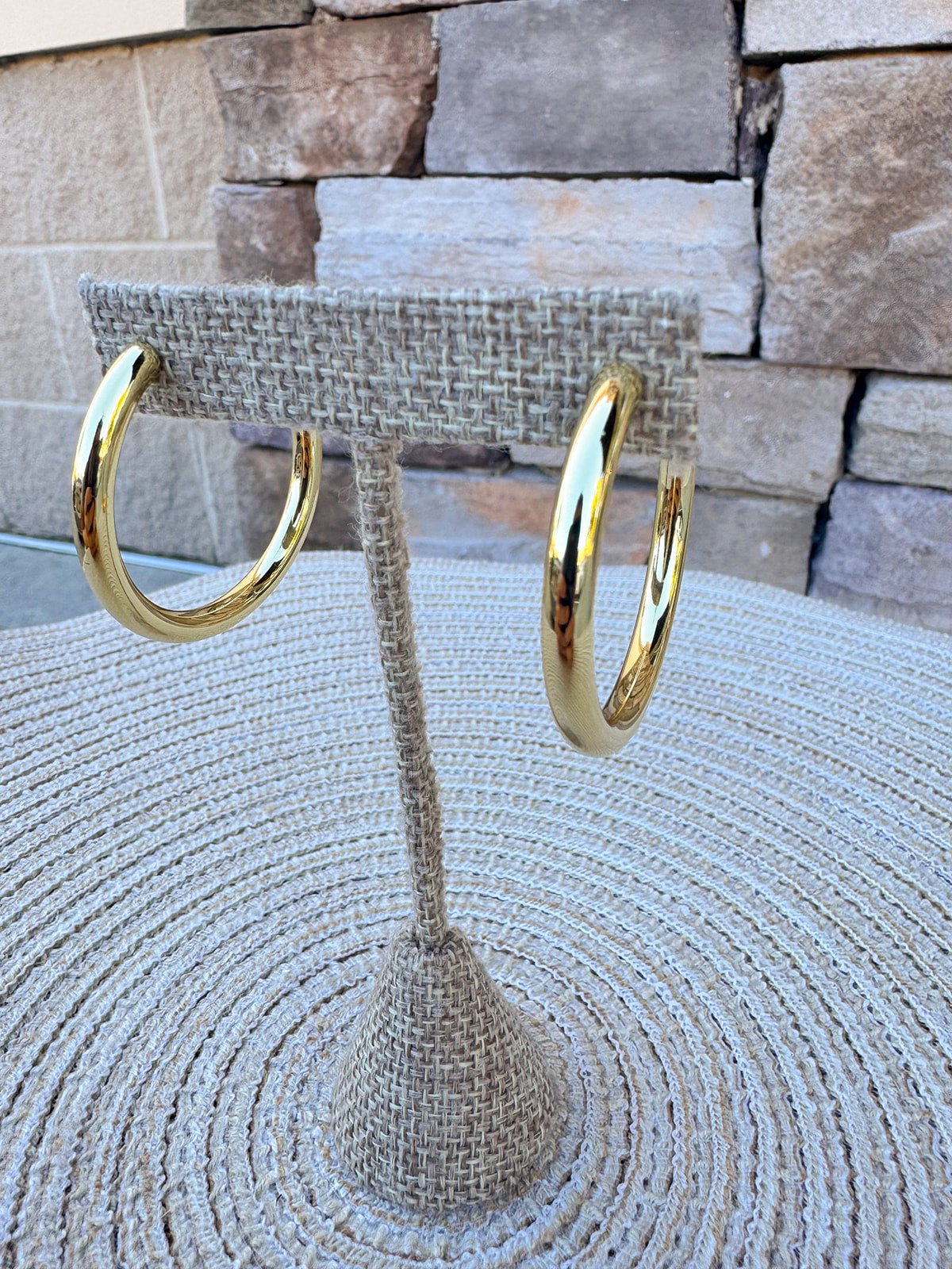 [Sorrelli] Keeley Hoop Earrings Bare Metallic - The Pink Pineapple 850