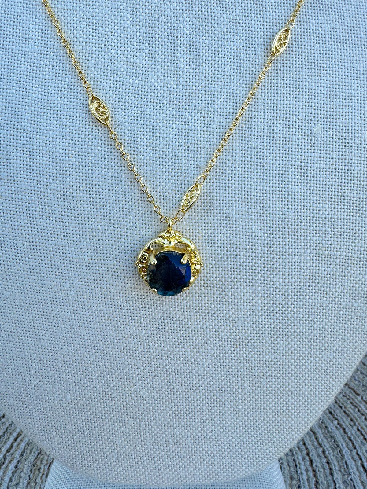 [Sorrelli] Lori Pendant Necklace - Labradorite - The Pink Pineapple 850