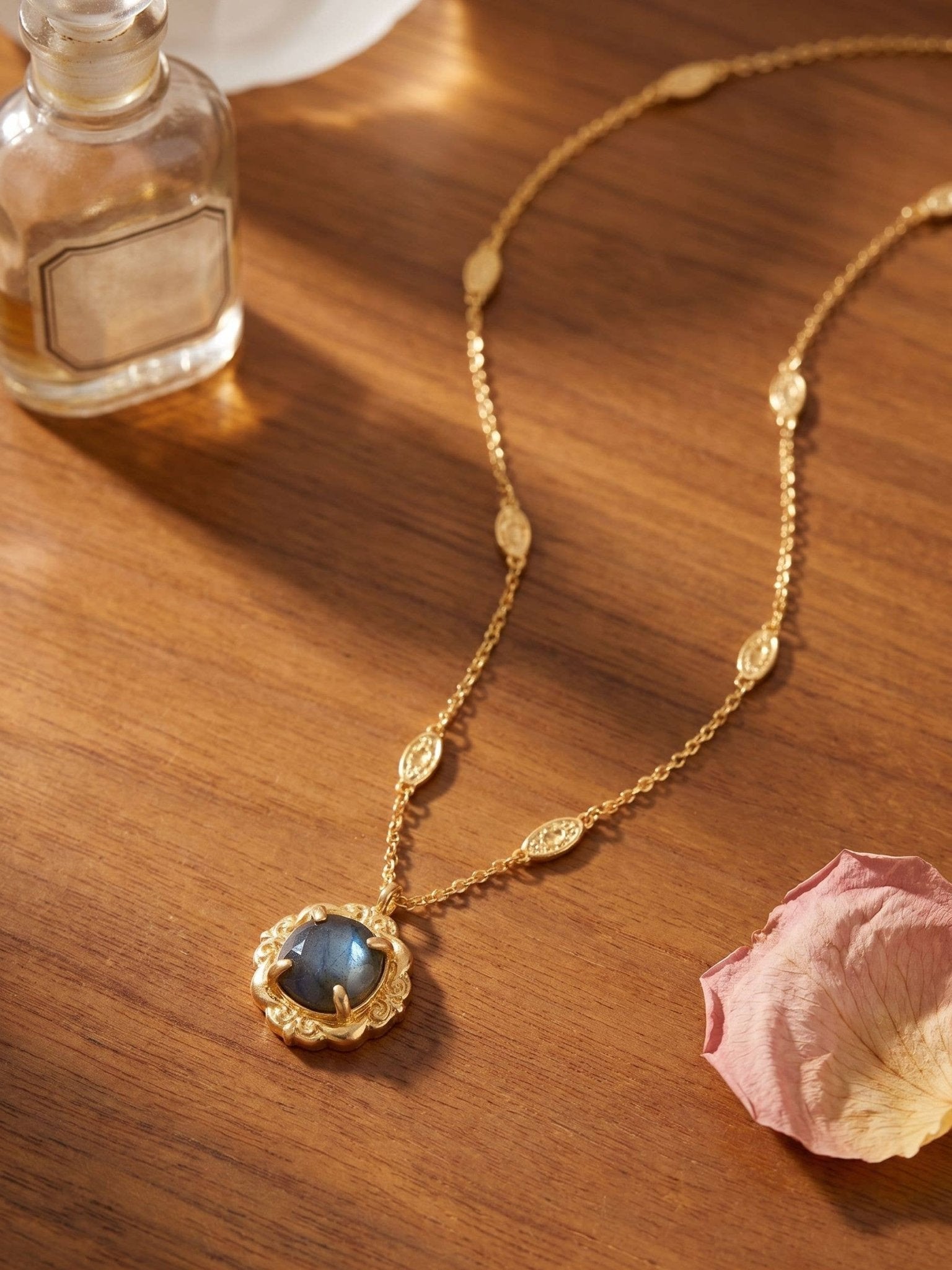 [Sorrelli] Lori Pendant Necklace - Labradorite - The Pink Pineapple 850
