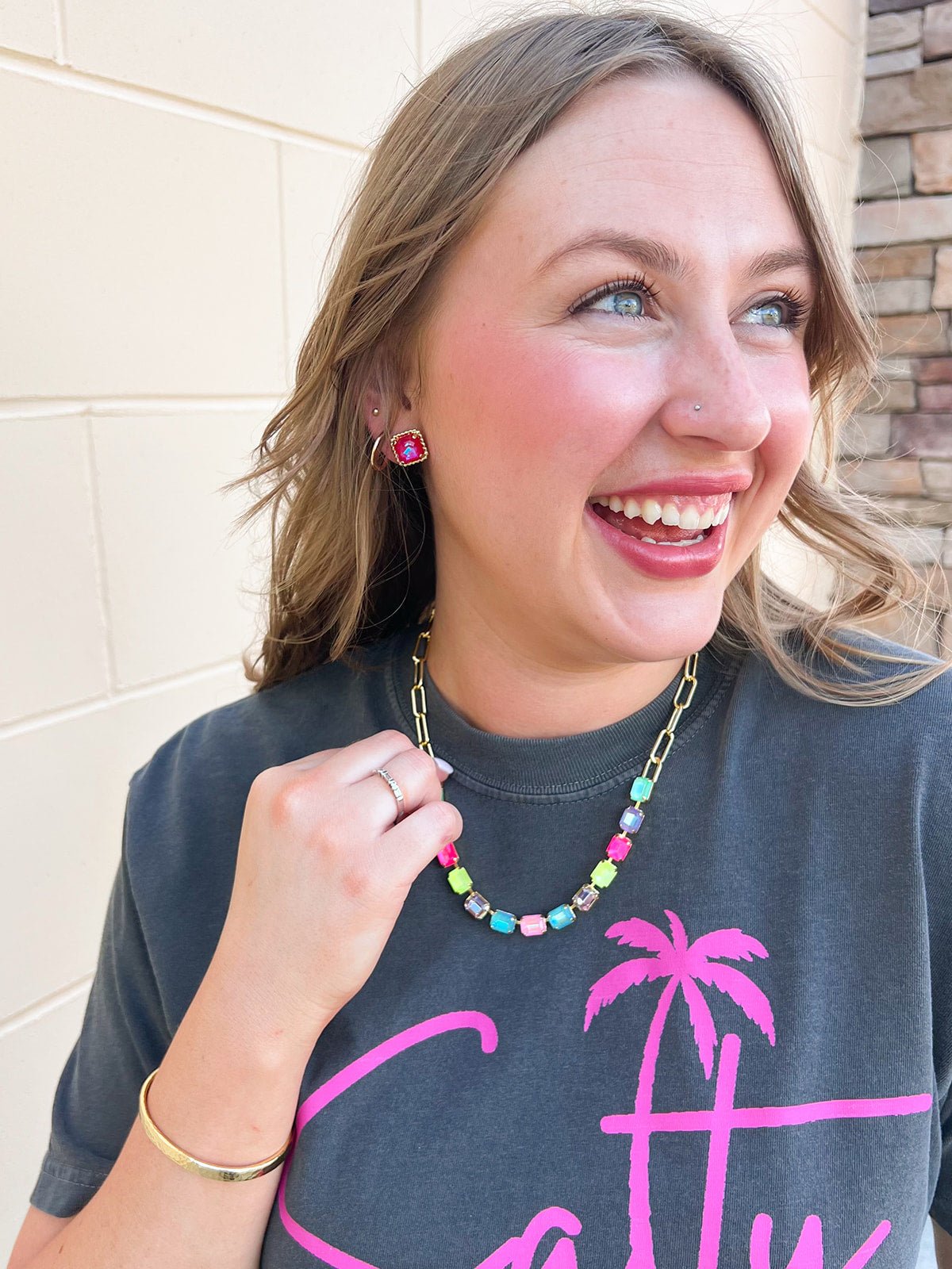 [Sorrelli] Octavia Paperclip Tennis Necklace – Vibrant - The Pink Pineapple 850