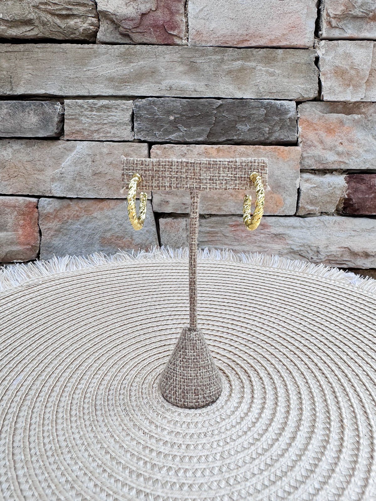 [Sorrelli] Olive Hoop Earrings - The Pink Pineapple 850