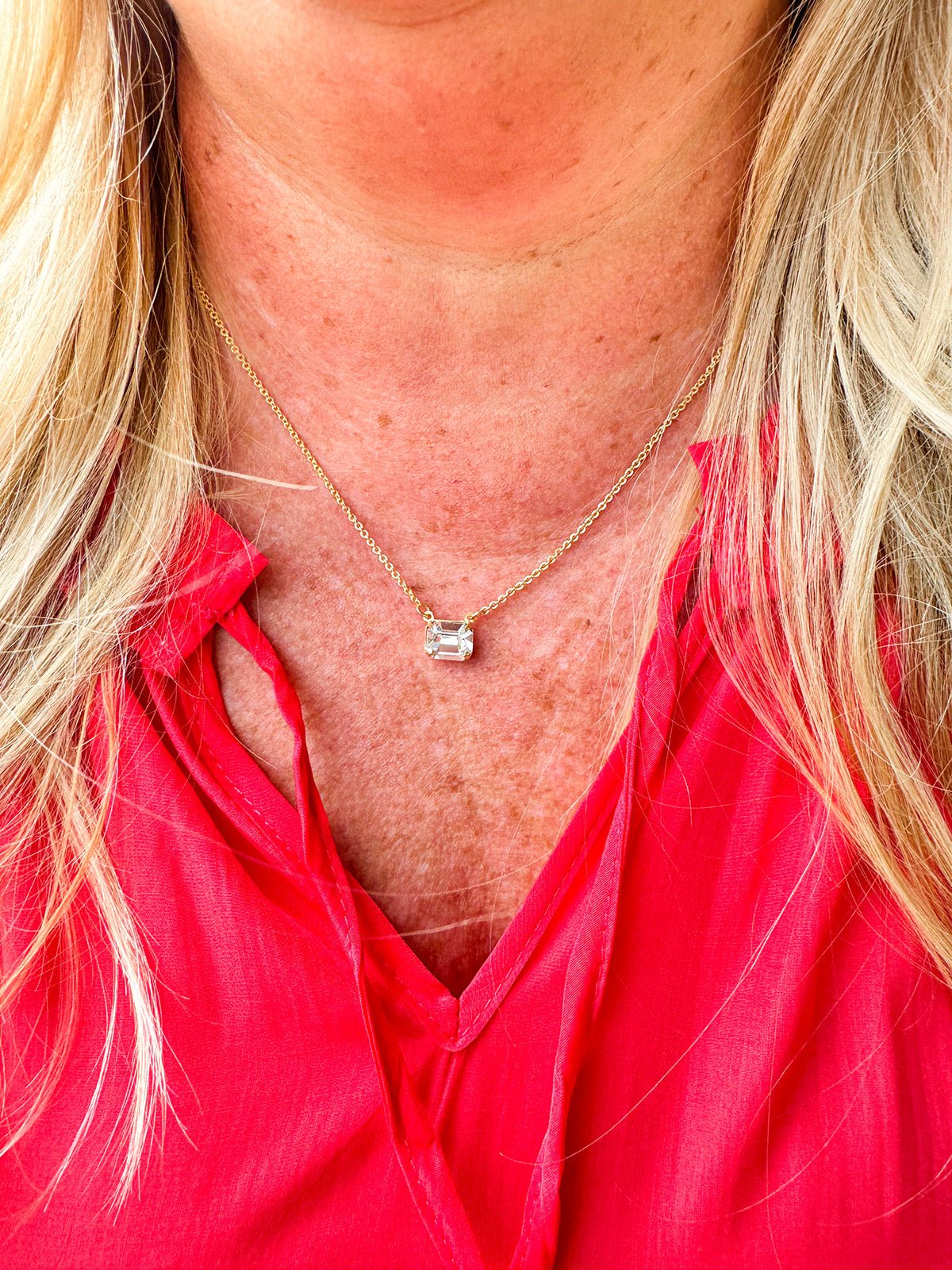 Sorrelli Petite Crystal Pendant Necklace - The Pink Pineapple 850