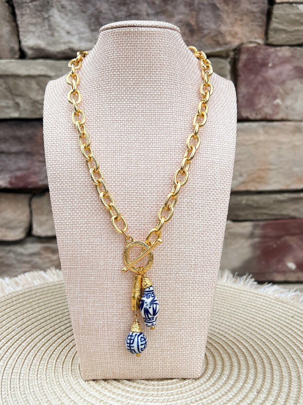 [Susan Shaw] Ginger Jar & Porcelain Ball Toggle Mahjong Necklace - The Pink Pineapple 850