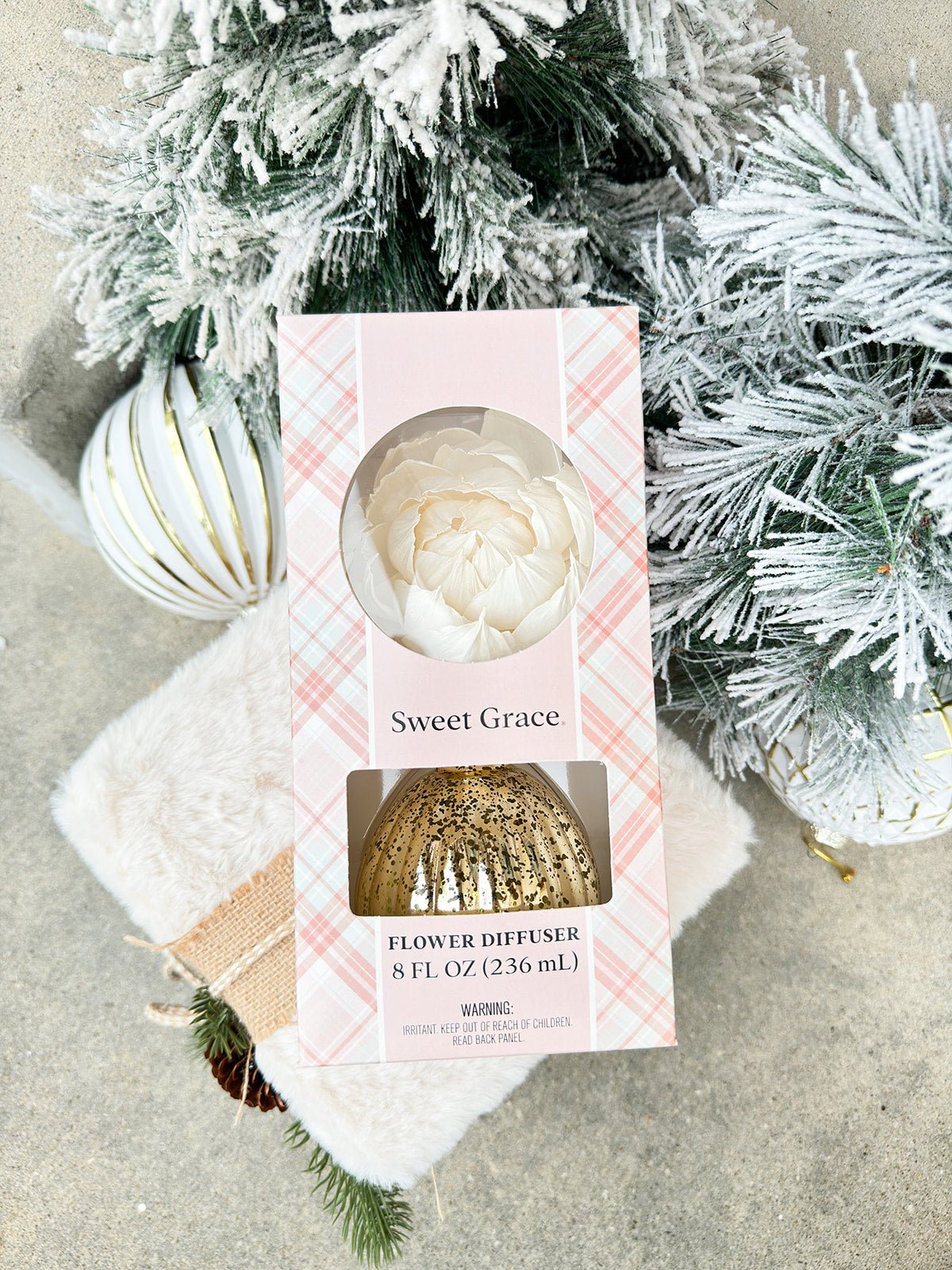 Sweet Grace Holiday Flower Diffuser - The Pink Pineapple 850