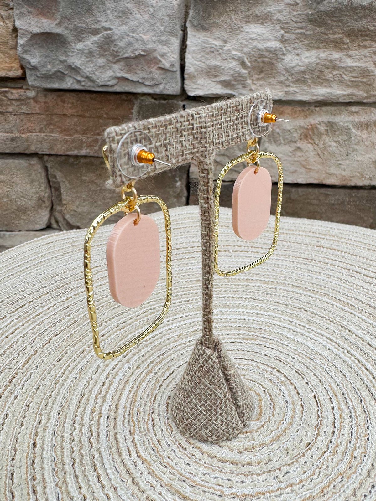 [Taylor Shaye] Buttercup Pink Oval Hoops - The Pink Pineapple 850
