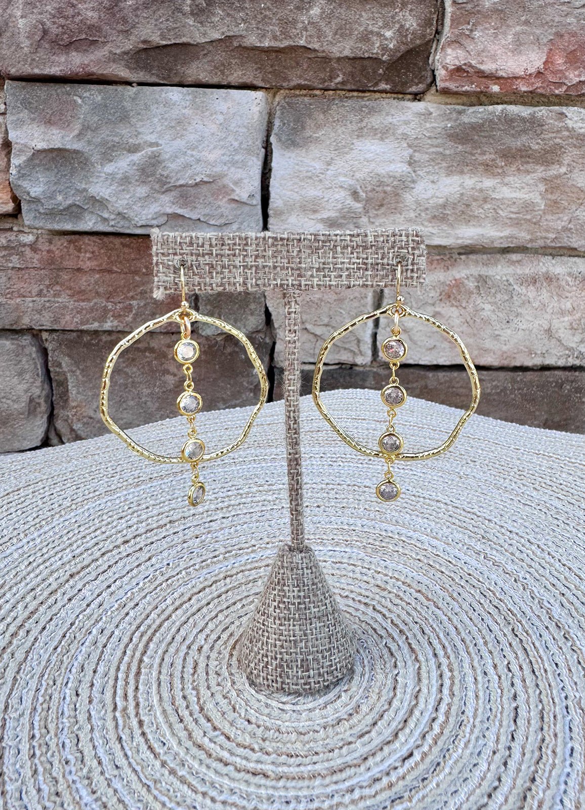 [Taylor Shaye] Crystal Hammered Hoops - The Pink Pineapple 850