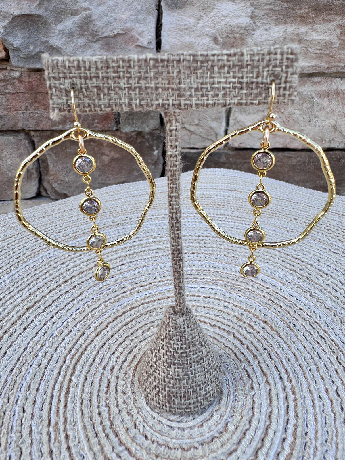 [Taylor Shaye] Crystal Hammered Hoops - The Pink Pineapple 850