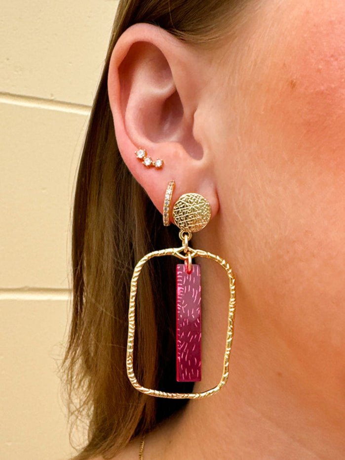 [Taylor Shaye] Hot Pink Stick Hoops - The Pink Pineapple 850