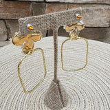 [Taylor Shaye] Jenna Pearl Flower Spring Hoops in Peach - The Pink Pineapple 850