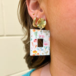 [Taylor Shaye] Mini Naomi Floral Earrings - The Pink Pineapple 850