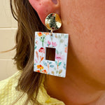 [Taylor Shaye] Mini Naomi Floral Earrings - The Pink Pineapple 850