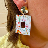 [Taylor Shaye] Mini Naomi Floral Earrings - The Pink Pineapple 850
