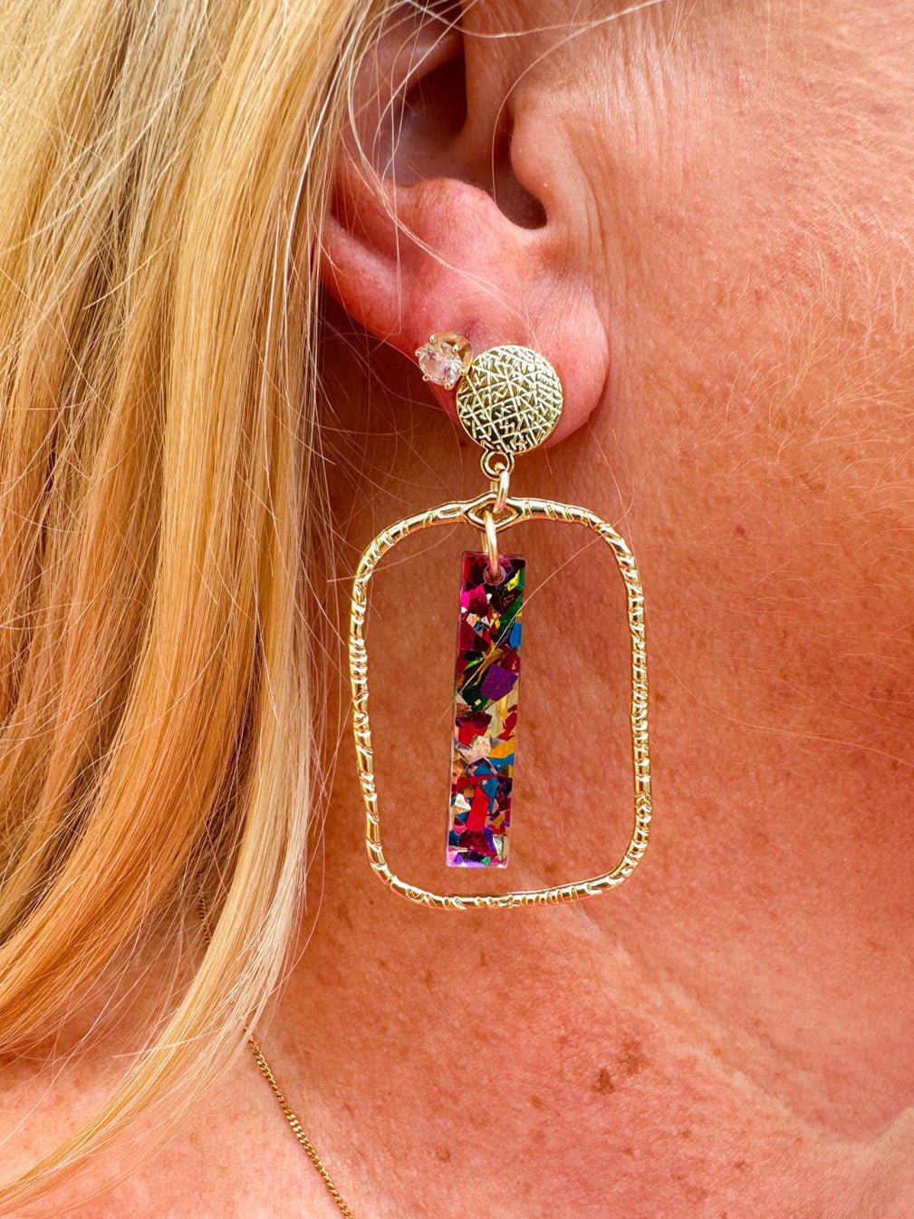 [Taylor Shaye] Pink Unicorn Stick Hoop Earrings - The Pink Pineapple 850